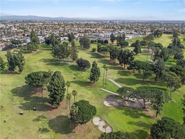 9833 Karmont, South Gate, CA 90280