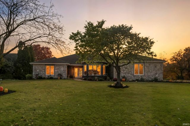 5526 Tunbridge Crossing, Fort Wayne, IN 46815