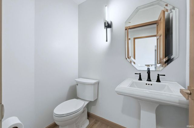 5526 Tunbridge Crossing, Fort Wayne, IN 46815