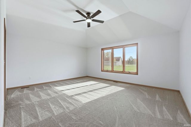 5526 Tunbridge Crossing, Fort Wayne, IN 46815