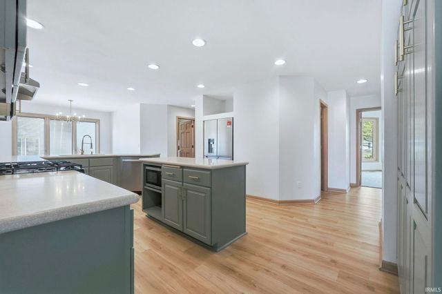 5526 Tunbridge Crossing, Fort Wayne, IN 46815