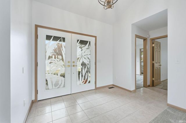 5526 Tunbridge Crossing, Fort Wayne, IN 46815