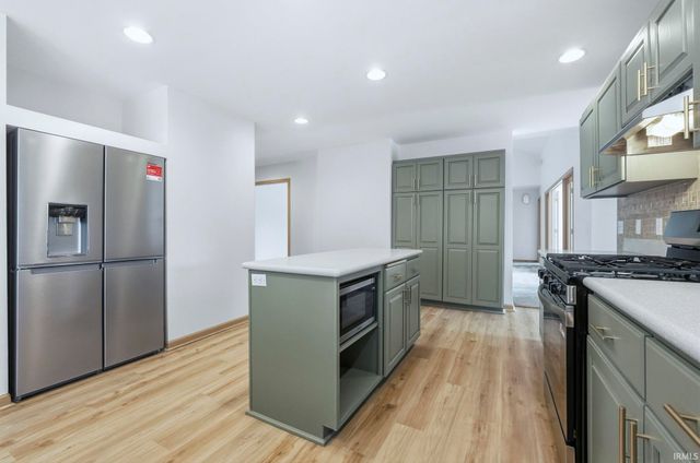 5526 Tunbridge Crossing, Fort Wayne, IN 46815