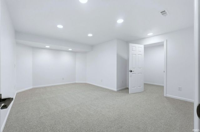 5526 Tunbridge Crossing, Fort Wayne, IN 46815