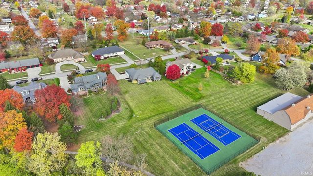 5526 Tunbridge Crossing, Fort Wayne, IN 46815