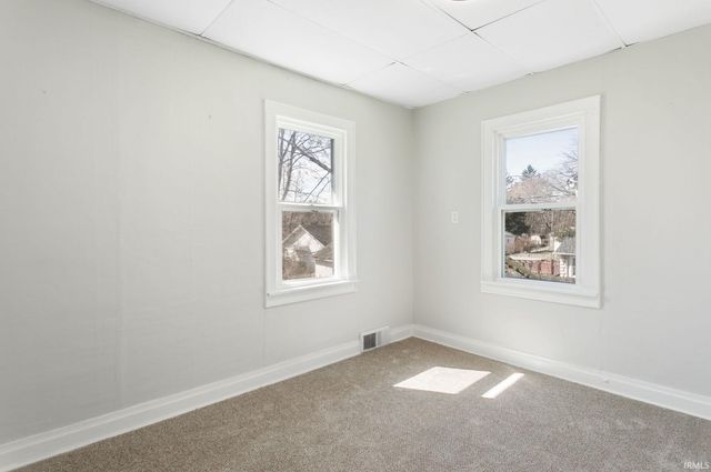 712 W Calvert Street, South Bend, IN 46613