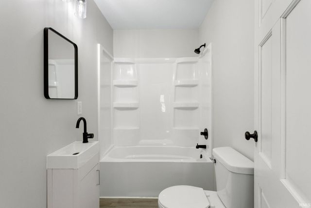 712 W Calvert Street, South Bend, IN 46613