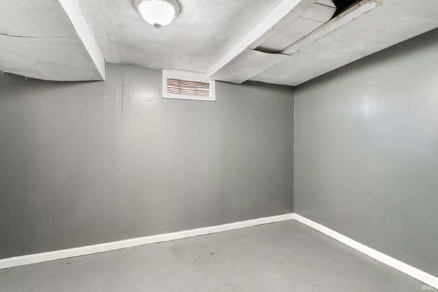 712 W Calvert Street, South Bend, IN 46613