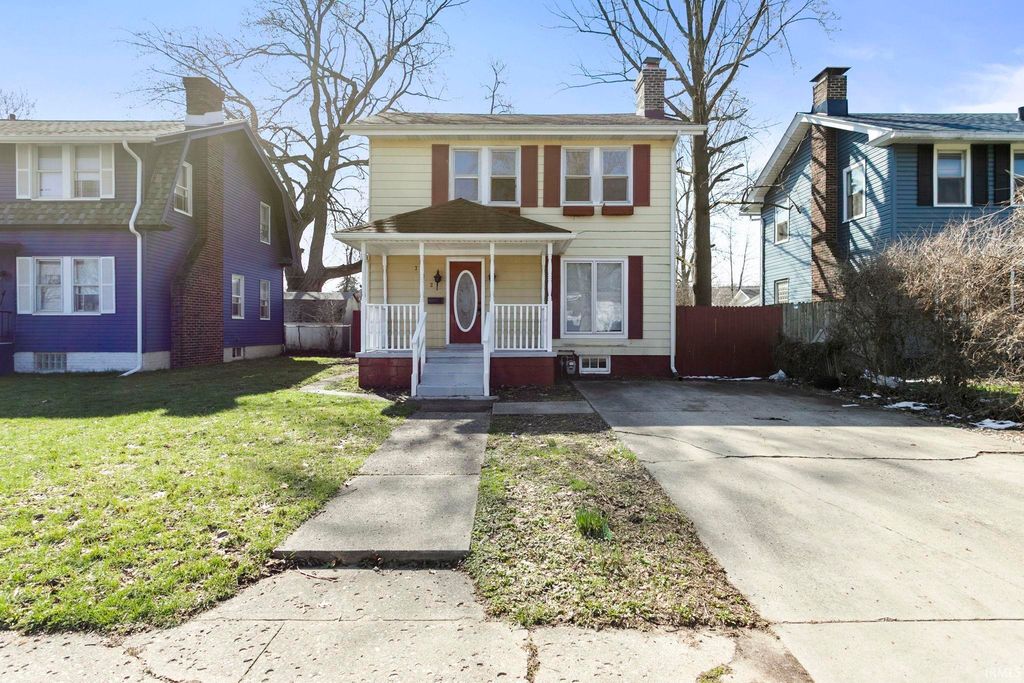 712 W Calvert Street, South Bend, IN 46613