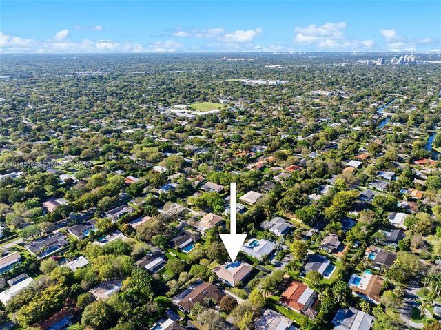 13060 SW 70th Ave, Pinecrest, FL 33156