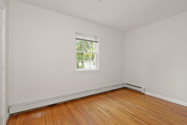14 Stratford Rd, Natick, MA 01760