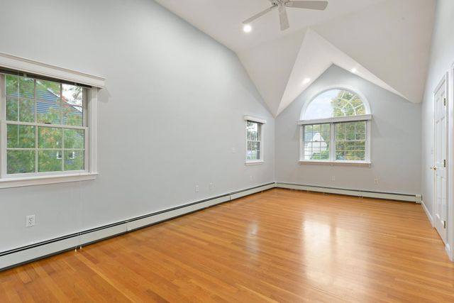 14 Stratford Rd, Natick, MA 01760