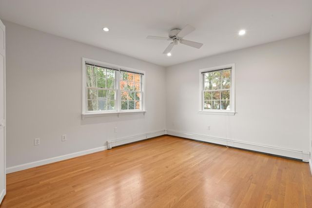 14 Stratford Rd, Natick, MA 01760