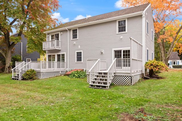 14 Stratford Rd, Natick, MA 01760