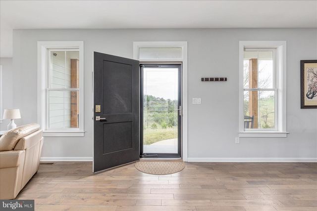 230 CONIFER LN, Winchester, VA 22602