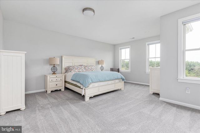 230 CONIFER LN, Winchester, VA 22602