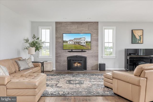 230 CONIFER LN, Winchester, VA 22602