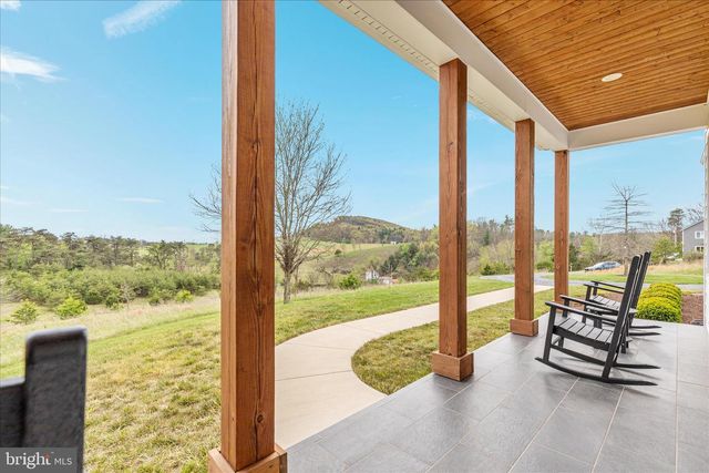 230 CONIFER LN, Winchester, VA 22602