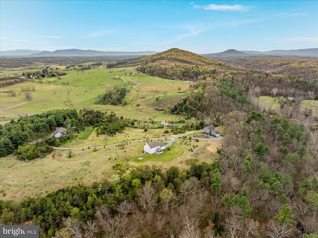 230 CONIFER LN, Winchester, VA 22602
