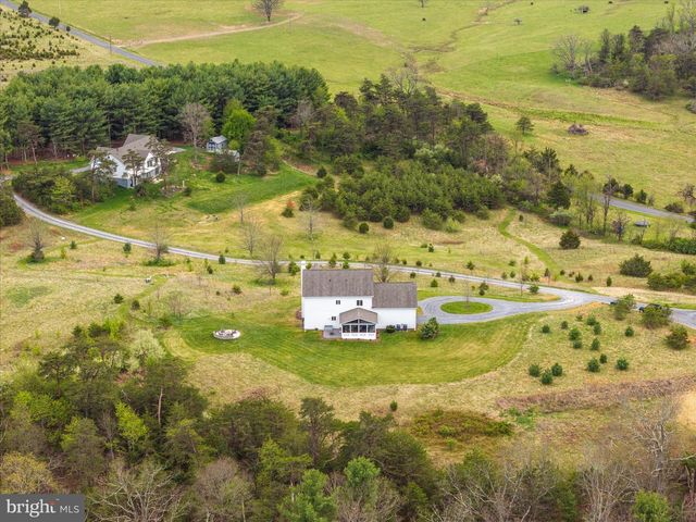 230 CONIFER LN, Winchester, VA 22602