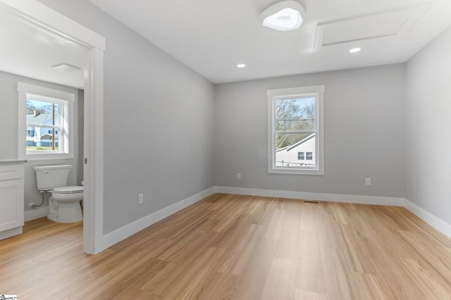 10 Adger Street, Spartanburg, SC 29301