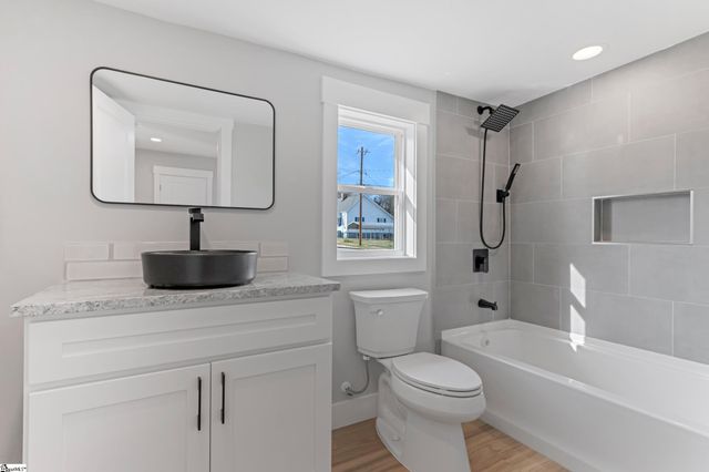 10 Adger Street, Spartanburg, SC 29301