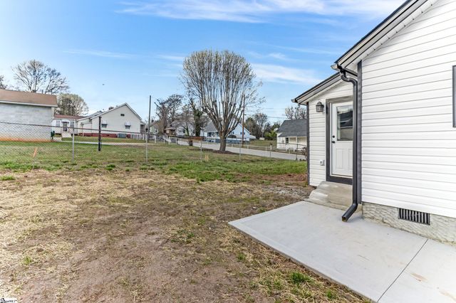 10 Adger Street, Spartanburg, SC 29301