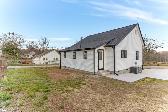 10 Adger Street, Spartanburg, SC 29301