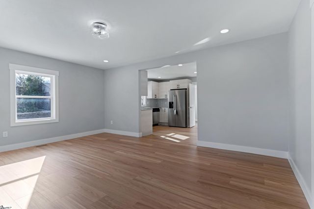 10 Adger Street, Spartanburg, SC 29301