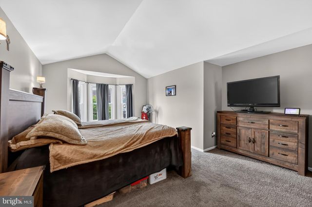 6 HILLTOP LN, Medford, NJ 08055