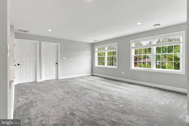 222 FRIENDSHIP RD, Howell, NJ 07731