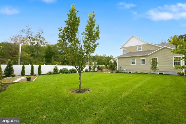 222 FRIENDSHIP RD, Howell, NJ 07731