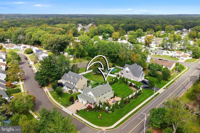 222 FRIENDSHIP RD, Howell, NJ 07731