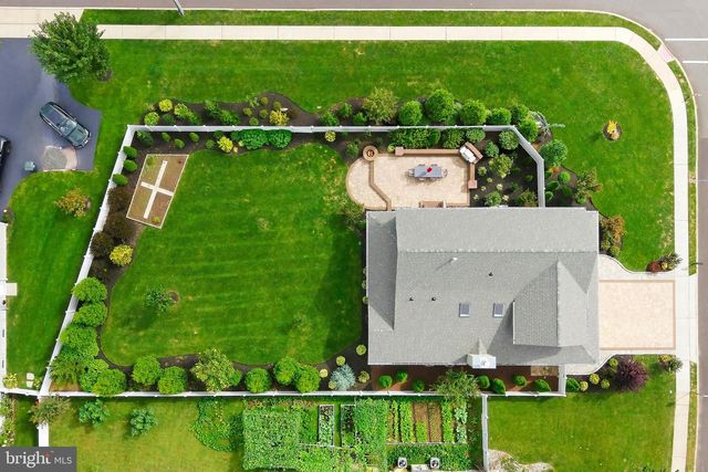 222 FRIENDSHIP RD, Howell, NJ 07731