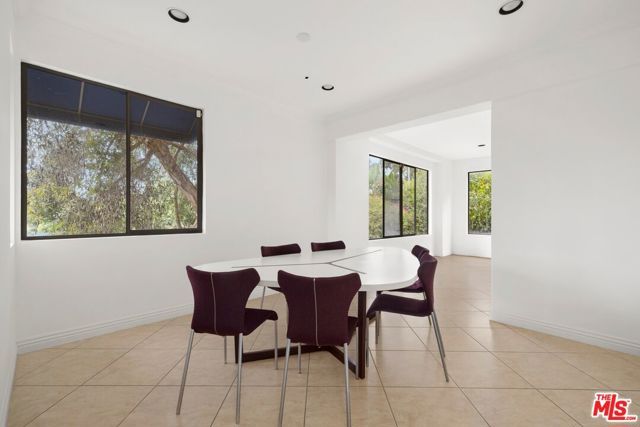 1121 La Collina Drive, Beverly Hills, CA 90210