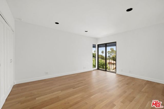 1121 La Collina Drive, Beverly Hills, CA 90210