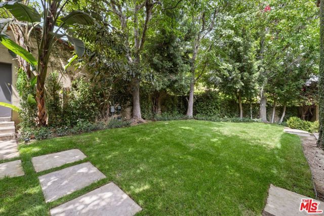 1121 La Collina Drive, Beverly Hills, CA 90210