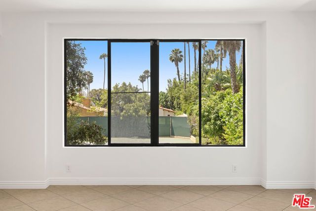 1121 La Collina Drive, Beverly Hills, CA 90210