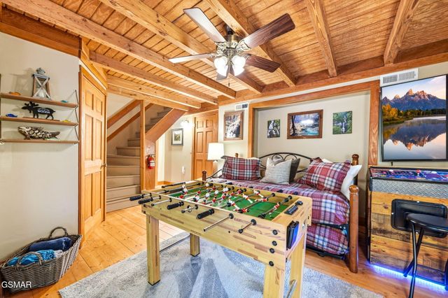 1563 Grant Road, Sevierville, TN 37876
