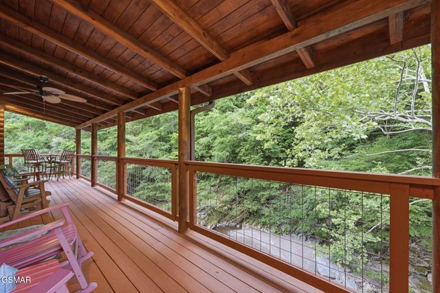 1563 Grant Road, Sevierville, TN 37876