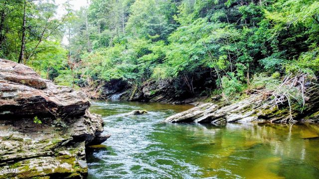 1563 Grant Road, Sevierville, TN 37876