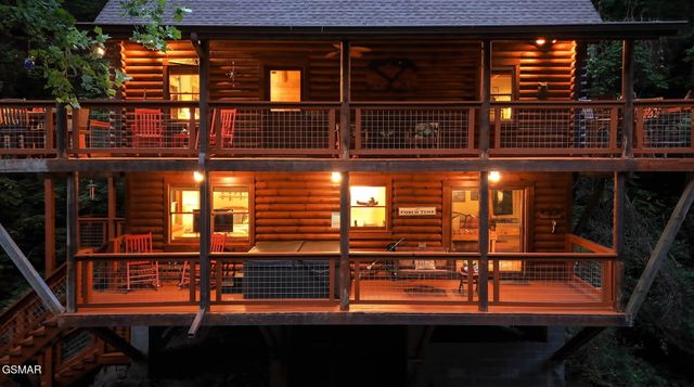 1563 Grant Road, Sevierville, TN 37876