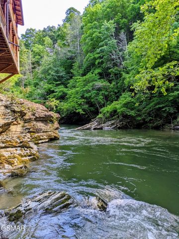 1563 Grant Road, Sevierville, TN 37876