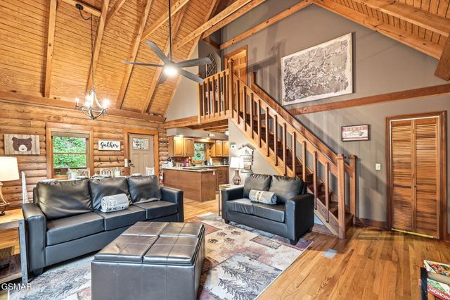 1563 Grant Road, Sevierville, TN 37876