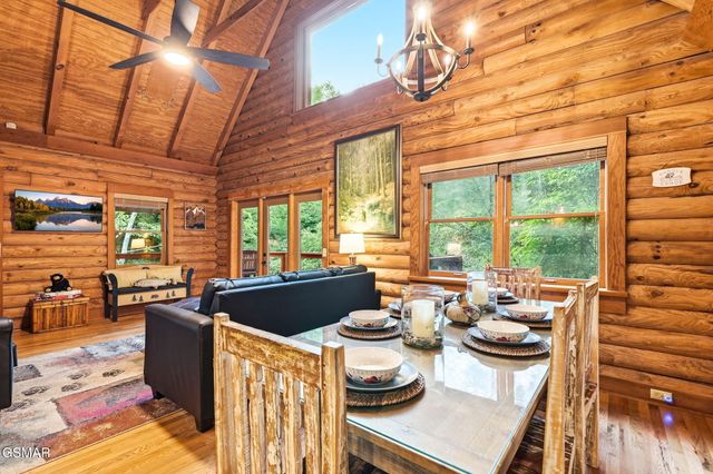1563 Grant Road, Sevierville, TN 37876