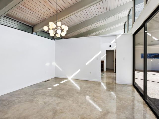 820 WHITFIELD AVENUE, Sarasota, FL 34243