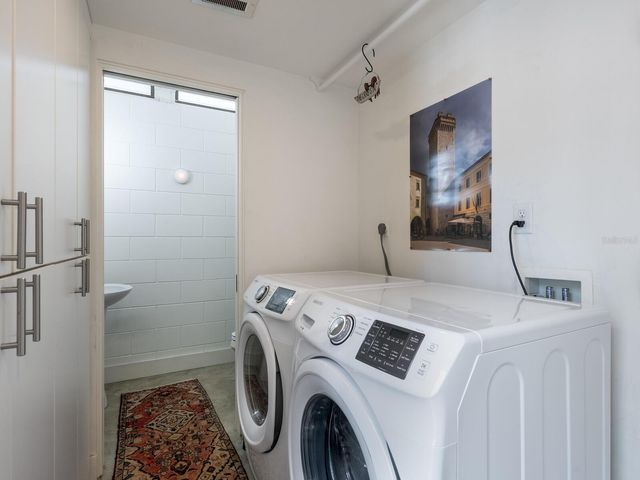 820 WHITFIELD AVENUE, Sarasota, FL 34243