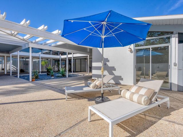 820 WHITFIELD AVENUE, Sarasota, FL 34243