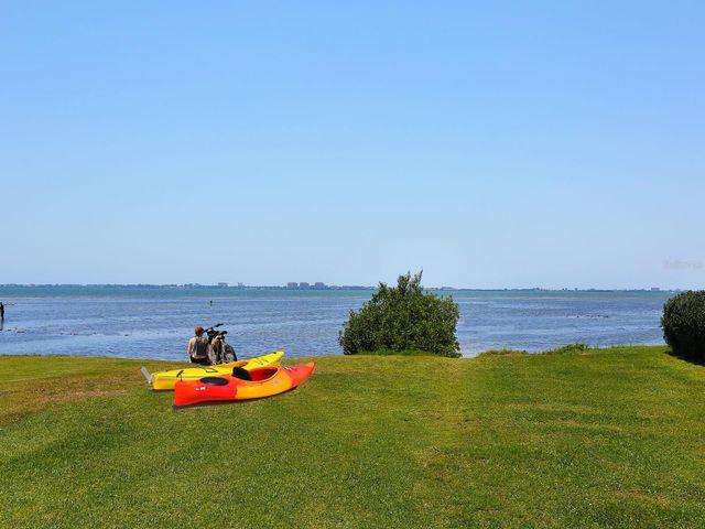 820 WHITFIELD AVENUE, Sarasota, FL 34243