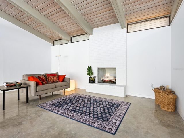 820 WHITFIELD AVENUE, Sarasota, FL 34243